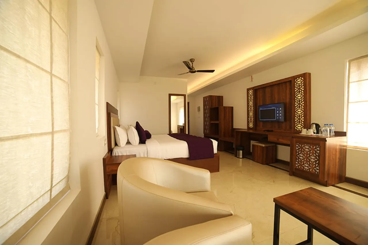 King Room with Pool View